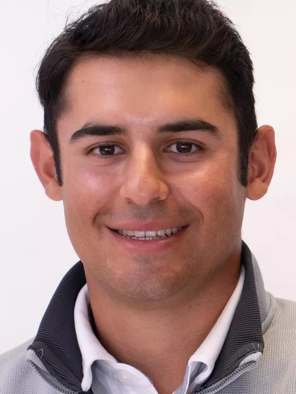 Ash Hakim 21-22 Headshot