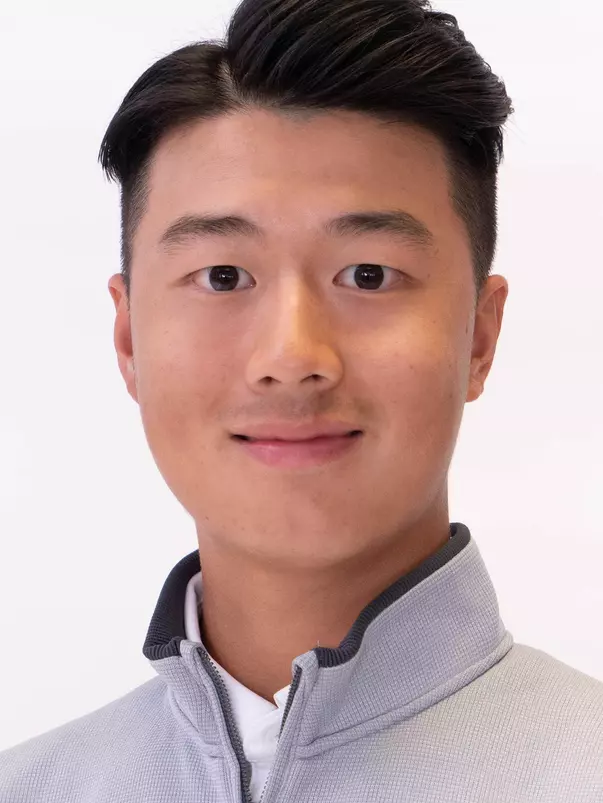 Ronny Hun 21-22 headshot