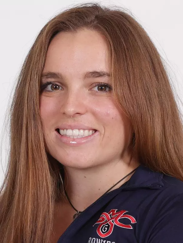 Isabella Brakhage Headshot