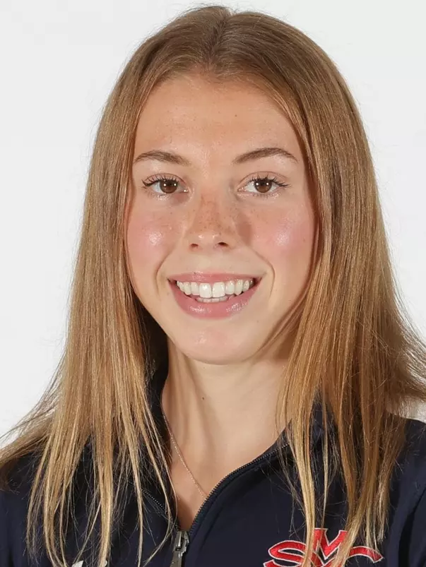 Emily Field Headshot 2022