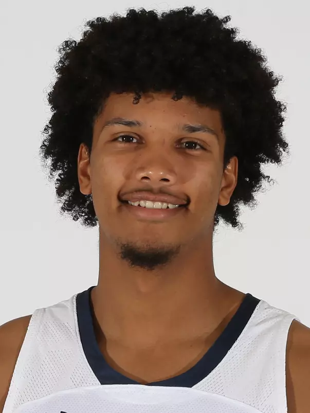 Howell Headshot 2022-23