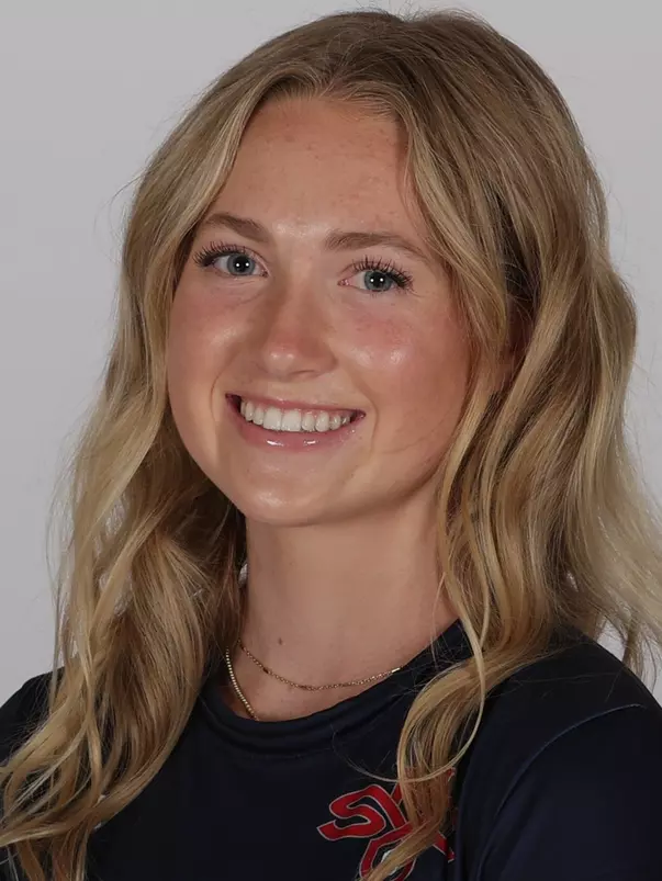 Samantha Fenske Headshot 2023