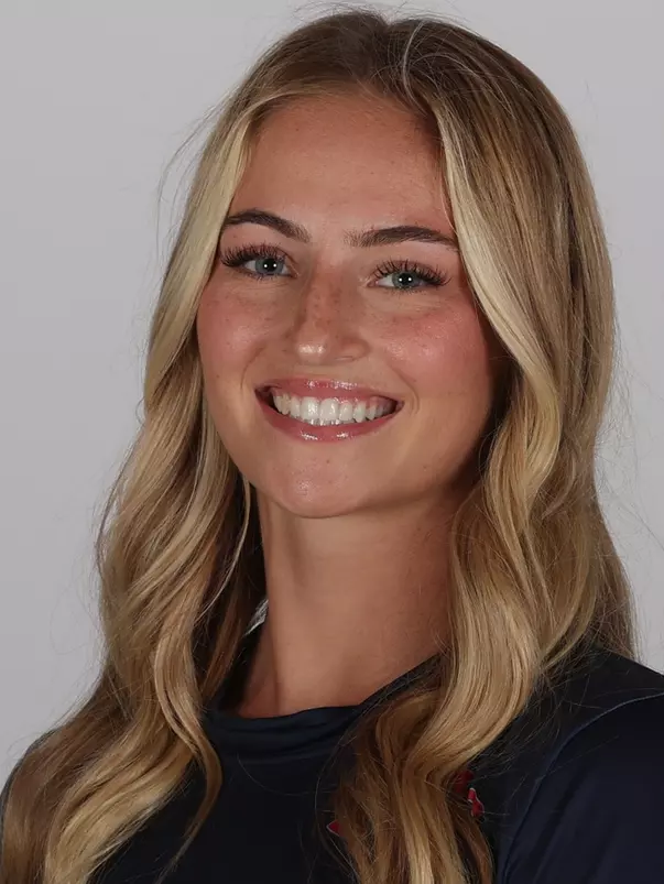 Emmie Ennis Headshot 2023