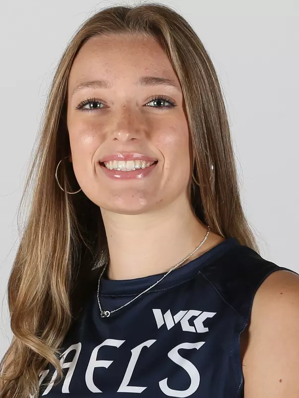 Anna Hanson Headshot 2024