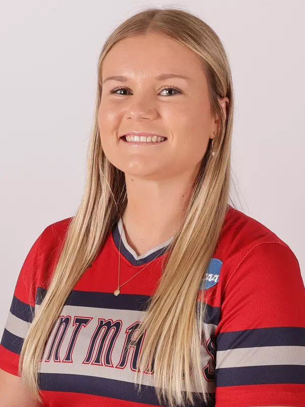 Chelsea Bennett 2025 Headshot