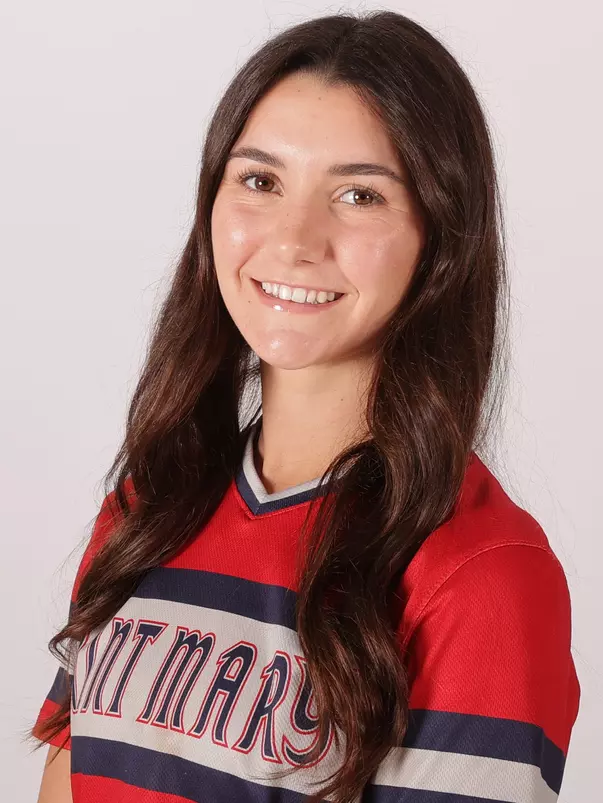 Dominique Oliveira 2025 Headshot