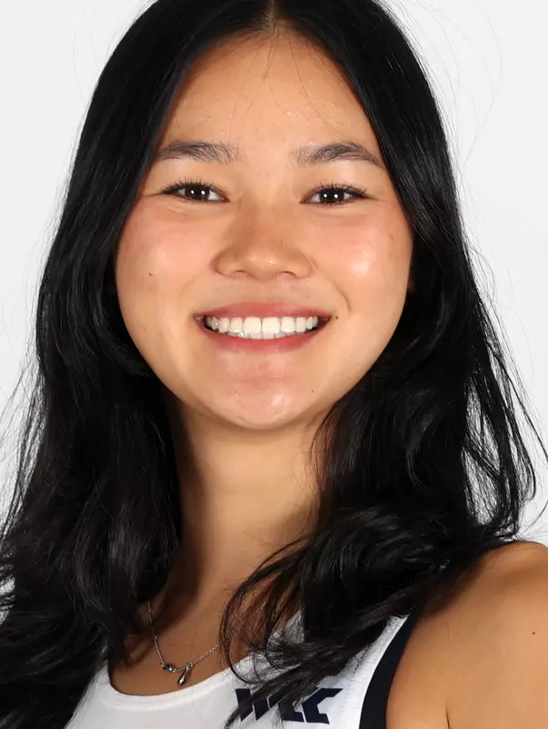 Elizabeth Nip 2025 Headshot