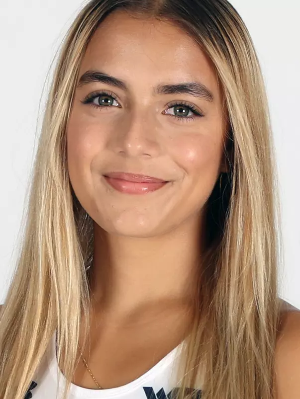 Faviola Quintana XC 2025 Head Shot