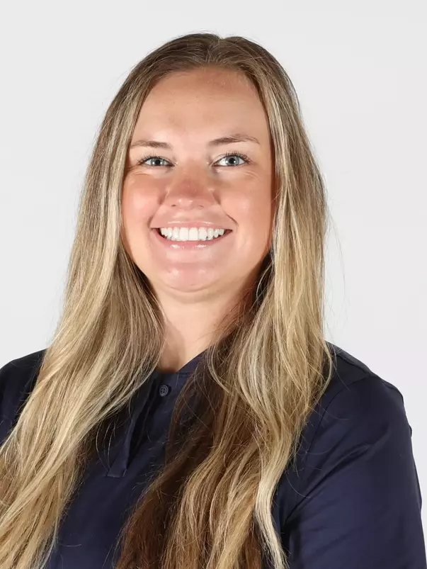Elise Agi 2026 Headshot