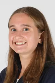 Zoe_Leach_Headshot_2026