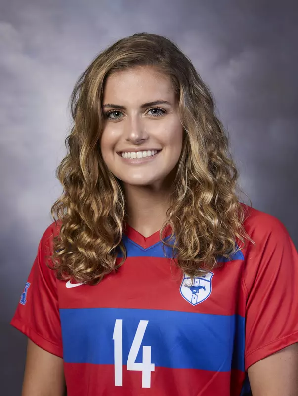 Hannah Allred Headshot