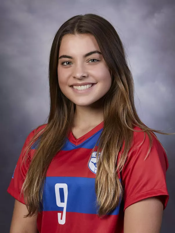 Robyn Maurer Headshot
