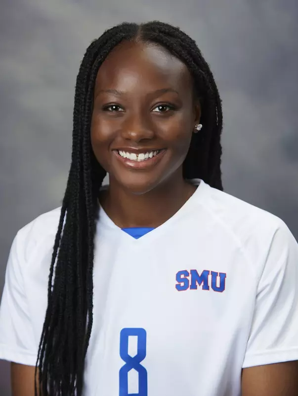 Elisabeth Tse 2021 Head Shot