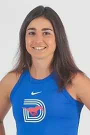 Claudia Bartolome Headshot