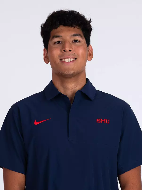 Leo Pelaez Headshot
