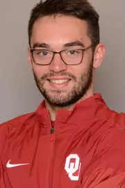 Helbig, Hutch Headshot