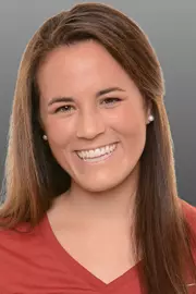 Pasque, Amy Headshot