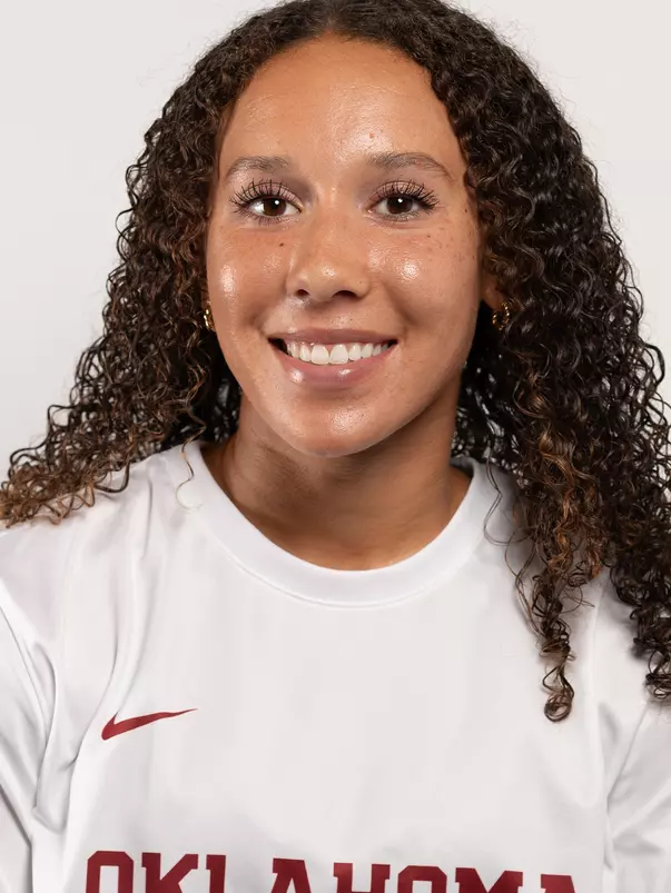 Alexis Washington 2024 Headshot