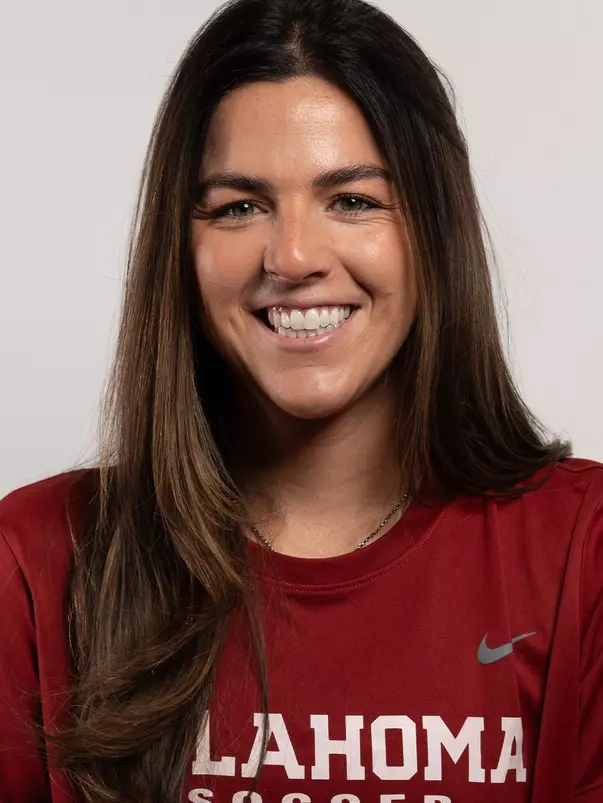 Georgia Russell 2024 Headshot