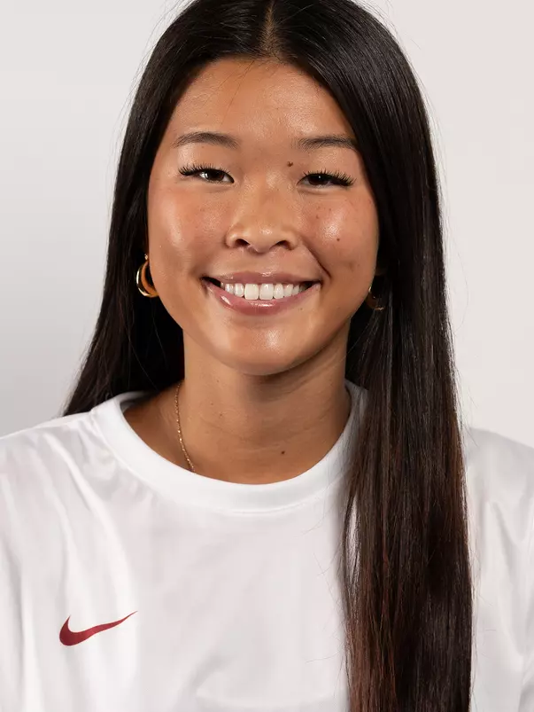 Michelle Pak 2024 Headshot