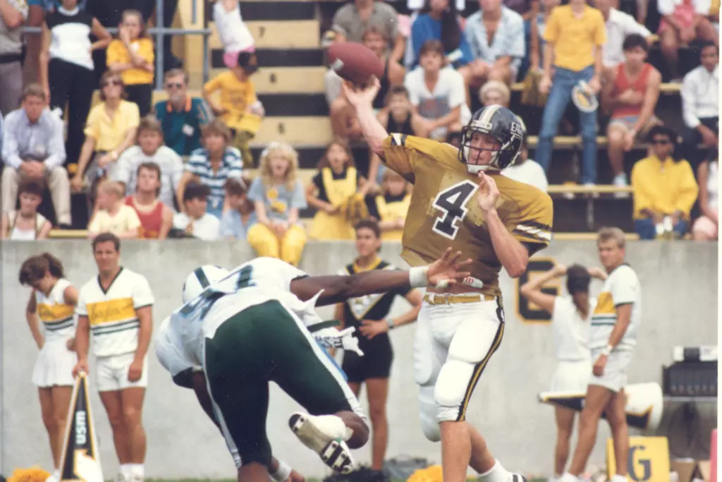 Brett Favre gets inducted into the Pro Football Hall of Fame on Saturday, August 6th.