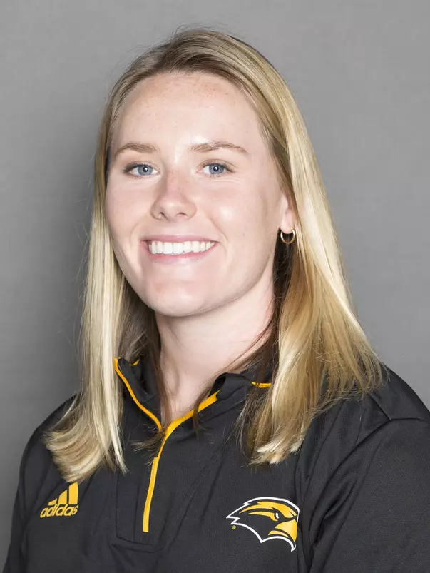 Sarah Van Schaik Headshot