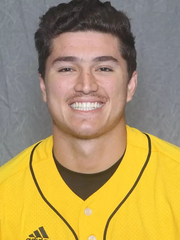 #32 Austen Izzio (Head Shot)