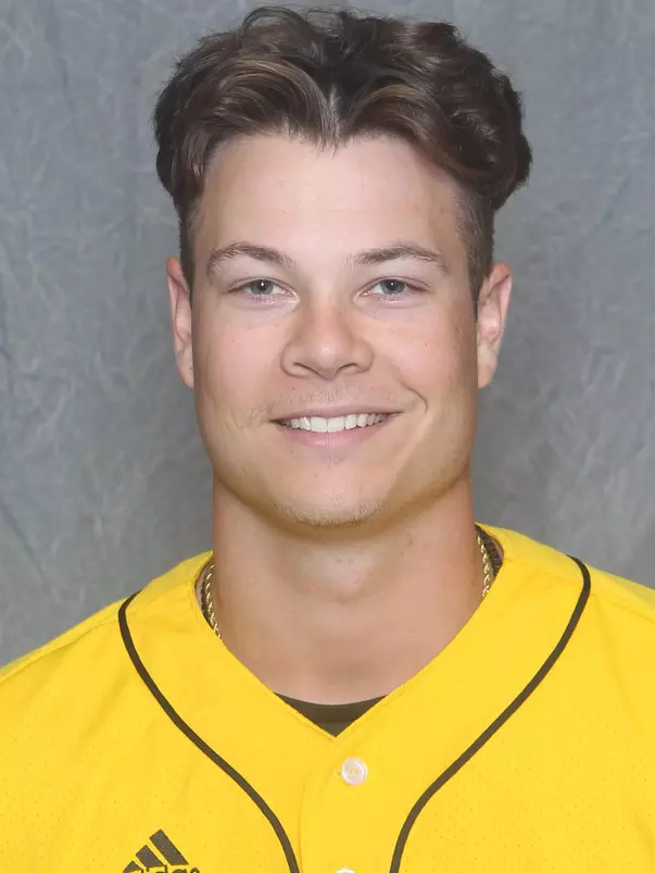 #22 Charlie Fischer (Head Shot)