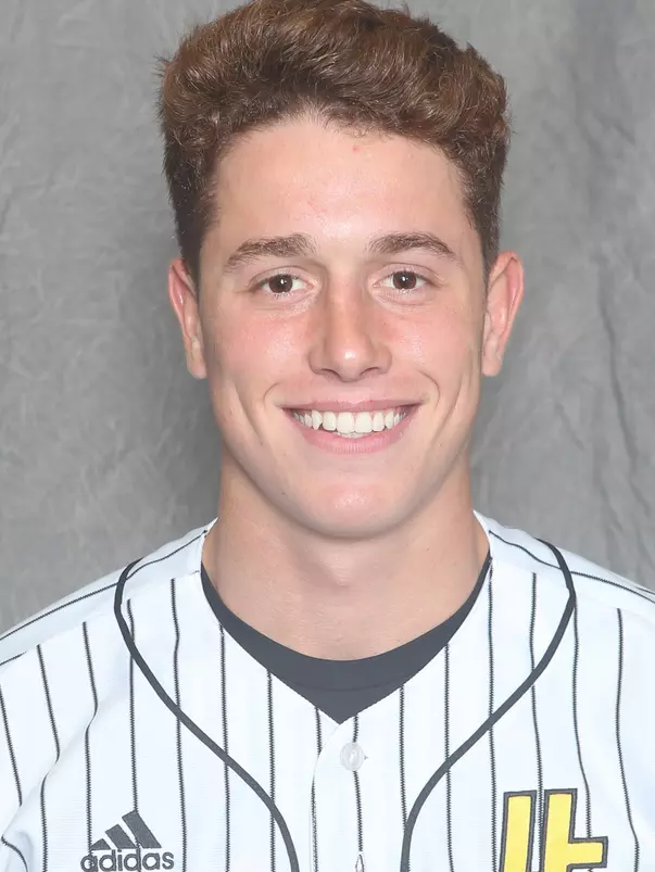 Paetow Headshot 2021