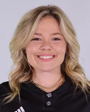 Maddie Moody 2022 Headshot