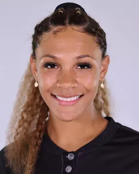 Maria Smith 2022 Headshot