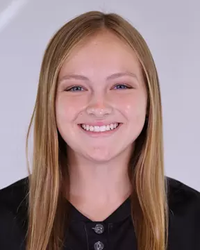 Natalie Taylor 2022 Headshot