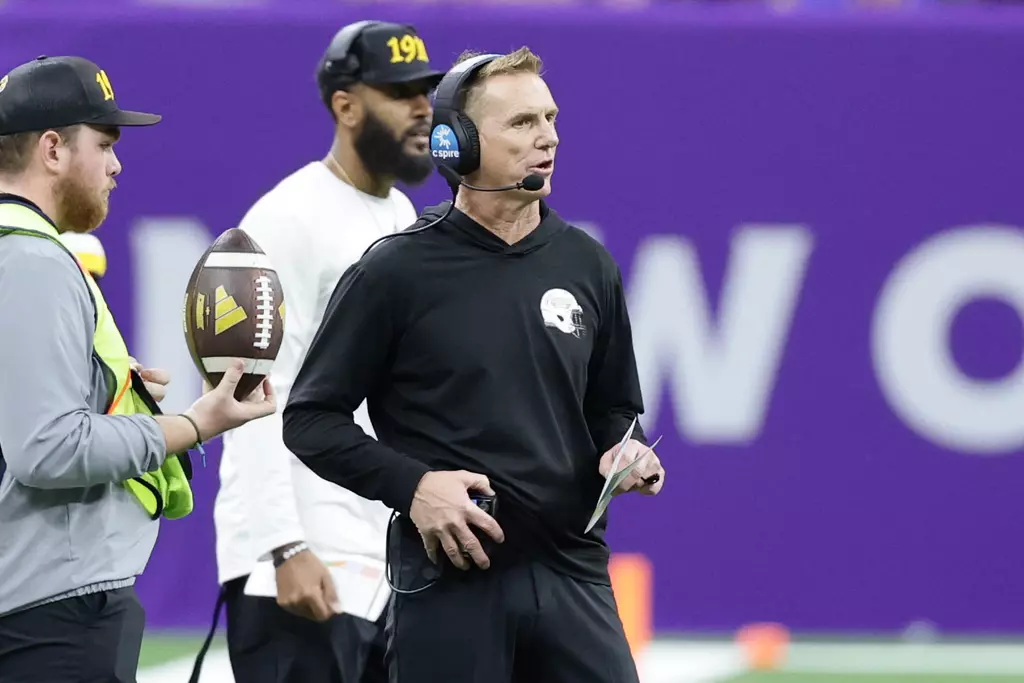 Southern Miss head coach Blake Anderson in a game between Southern Miss Golden Eagles and Western Kentucky in the New Orleans Bowl. December 23, 2025 (Joe Harper/bgnphoto.com)