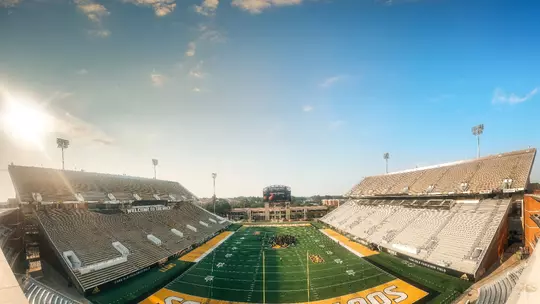 Fall Camp Central: 2025 Football