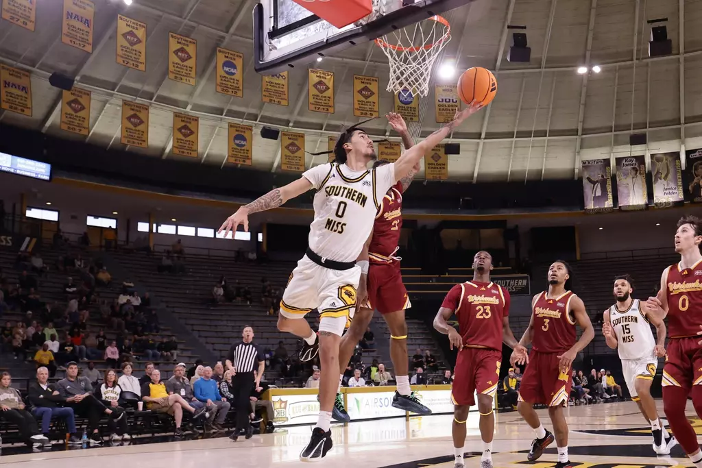 Southern Mississippi Golden Eagles guard Israel Hart (0) with a fast break layup in a game between Southern Miss Golden Eagles and Louisiana Monroe Warhawks in a NCAA Men's Basketball game. January 10, 2026 (Joe Harper/bgnphoto.com)