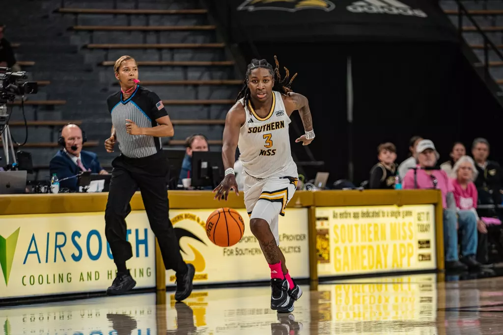 Jakayla Johnson looks to attack against Troy