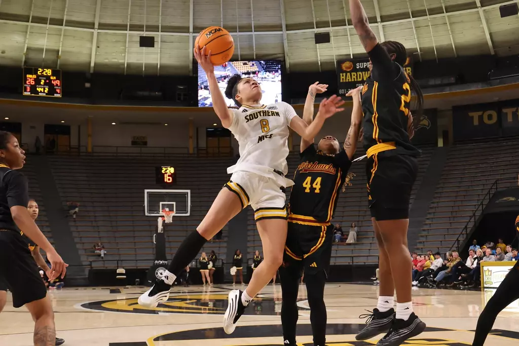 Basketball action in a game between Southern Miss and ULM in a NCAA Women's Basketball game. February 12, 2026 (Joe Harper/bgnphoto.com)