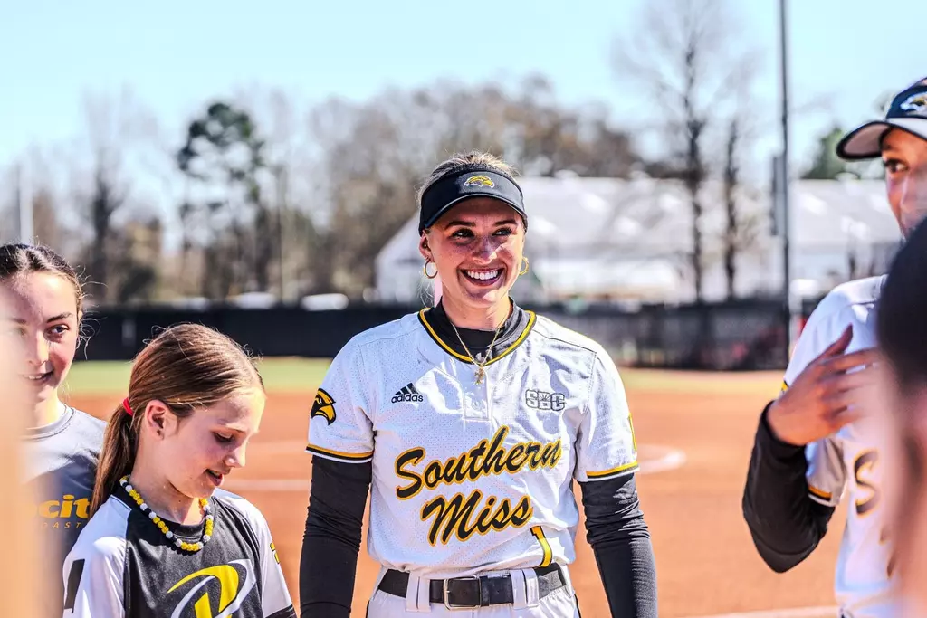 Abbi Troquille pregame - Story