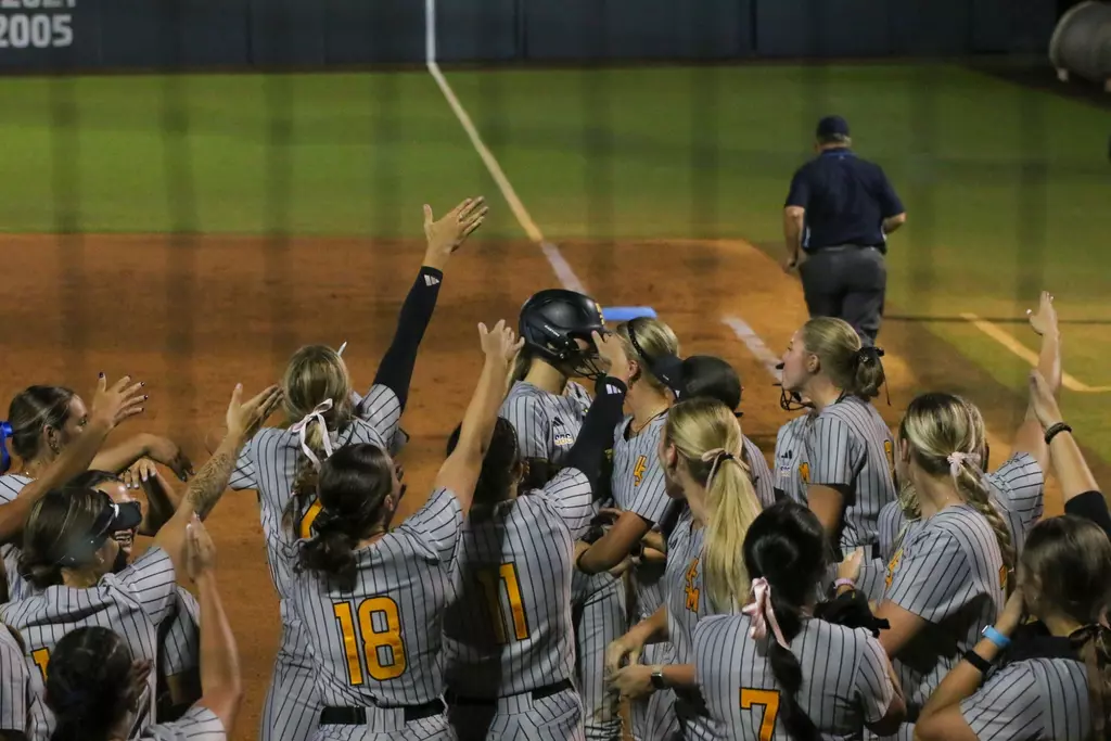 Hannah Christian go-ahead HR celebration