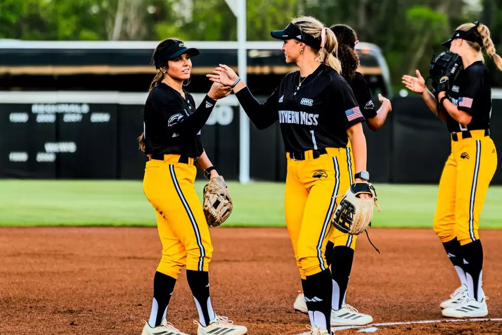 Nealy McManus and Abbi Troquille