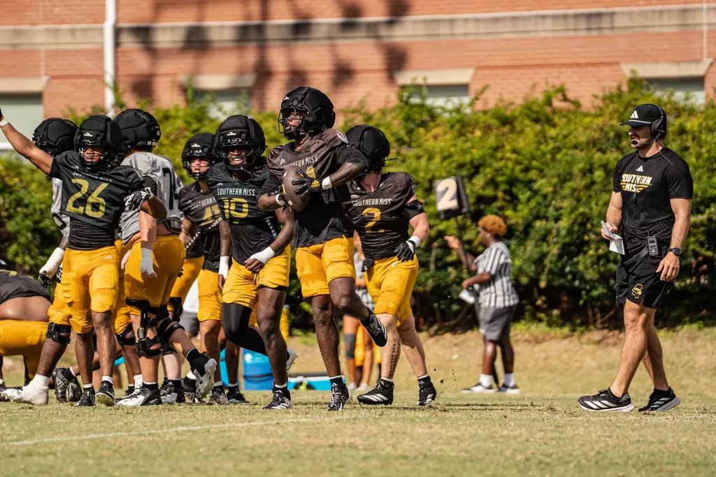 2026 Fall Camp - Defense photo