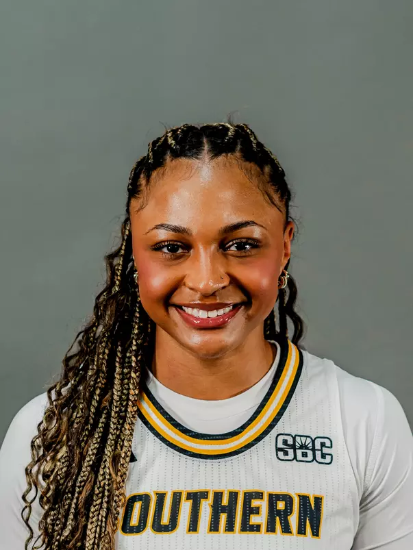 Kennedy Langham Head Shot
