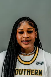Nakiyah Allen Head Shot