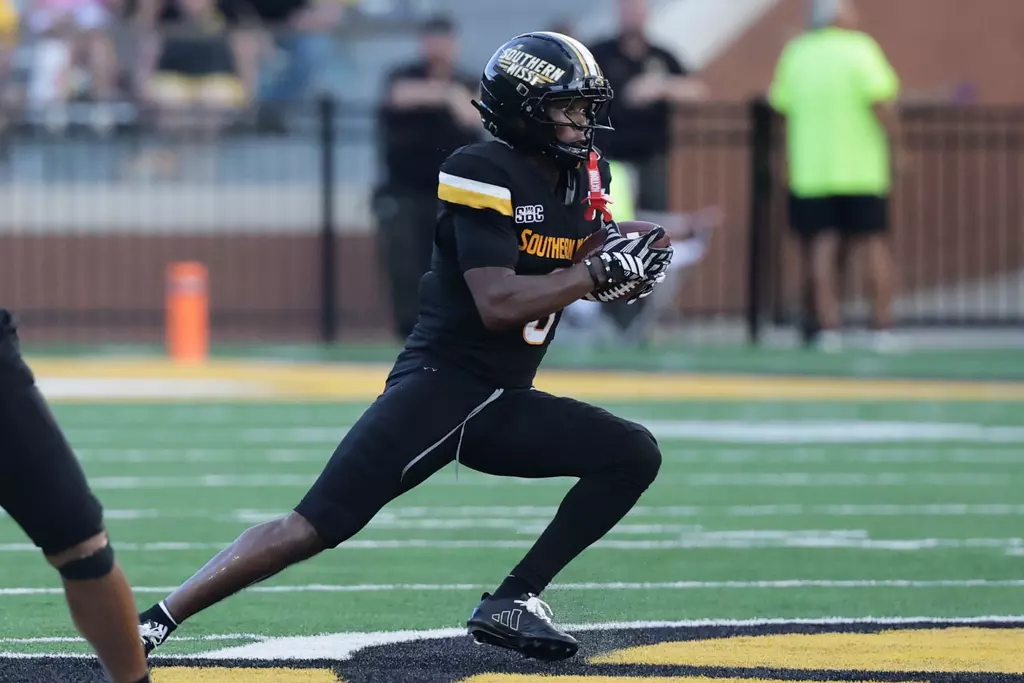 Southern Mississippi Golden Eagles wide receiver AJ Little (8) returns the punt in a NCAA game between Southern Miss Golden Eagles and Alcorn State Braves at Carlisle-Faulkner Field at Renasant Stadium. September 5, 2026 (Joe Harper/bgnphoto.com)