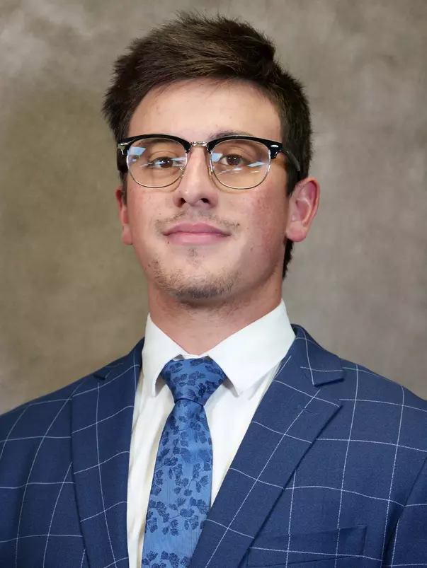 ZACH OKABE 2022-23 HEADSHOT