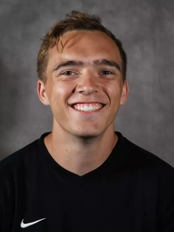 Evan Stearns Headshot