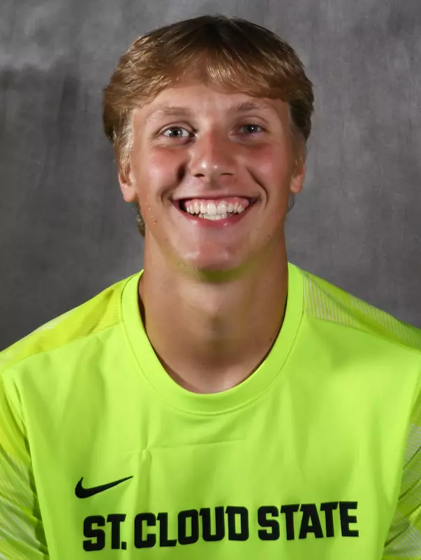 Julian Heppner Headshot