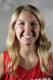 Kelsey Peschel Headshot