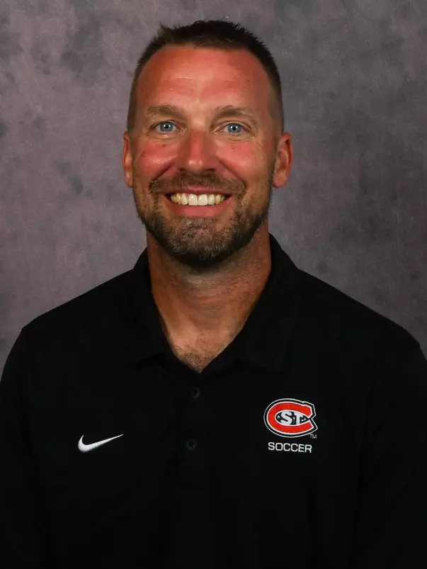 Damien Klug headshot