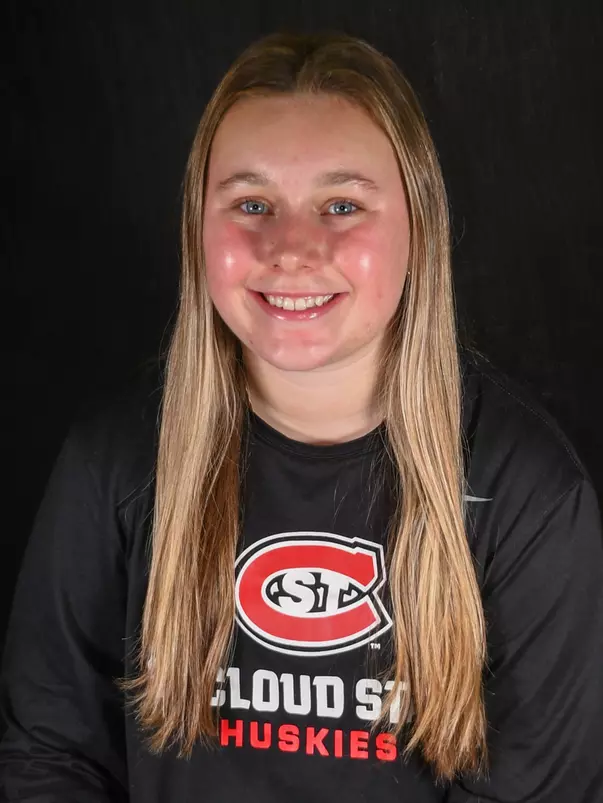 Keely Kurschner 2025-26 Headshot